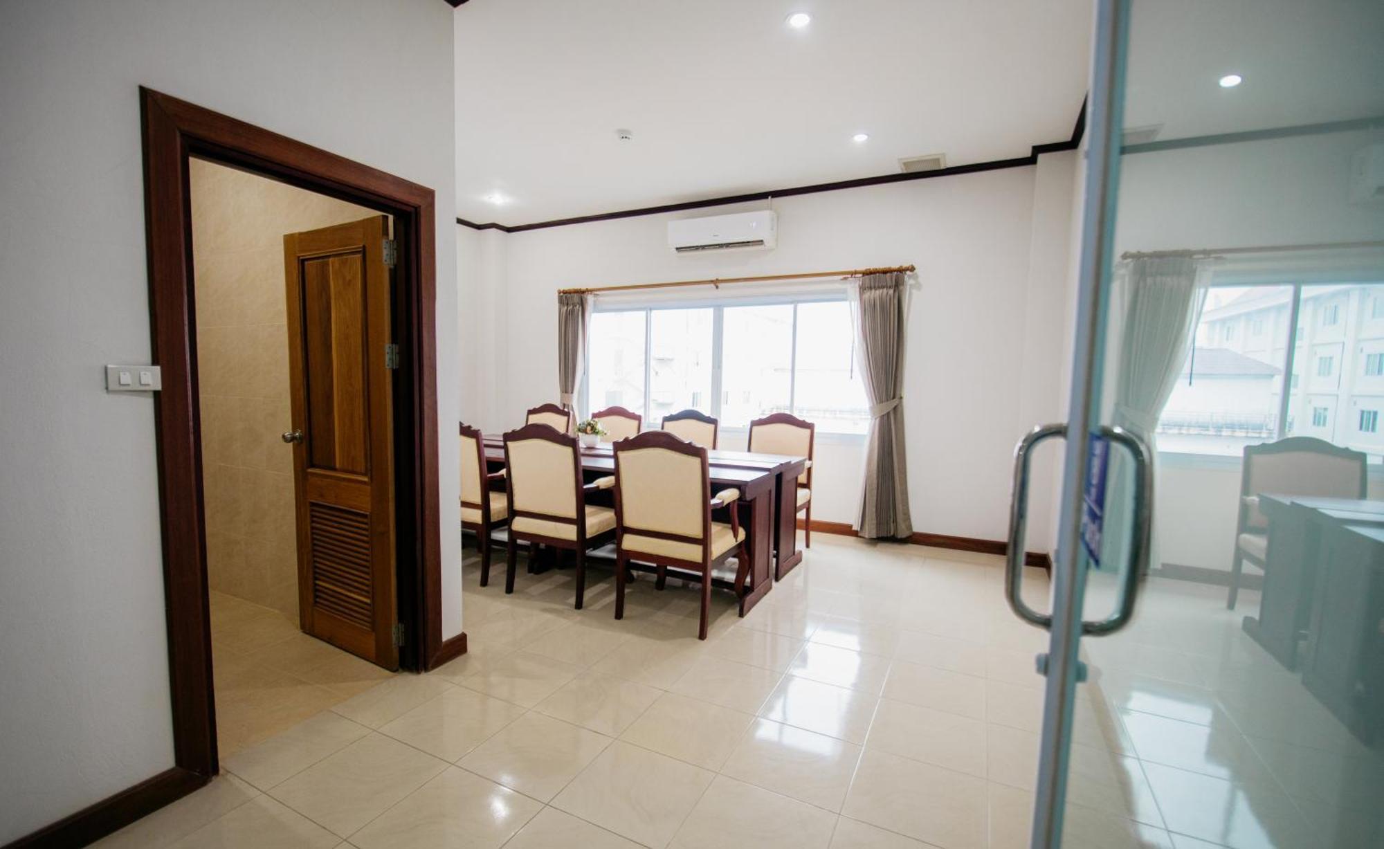 ואנג ויינג Sisombat Plaza Hotel מראה חיצוני תמונה
