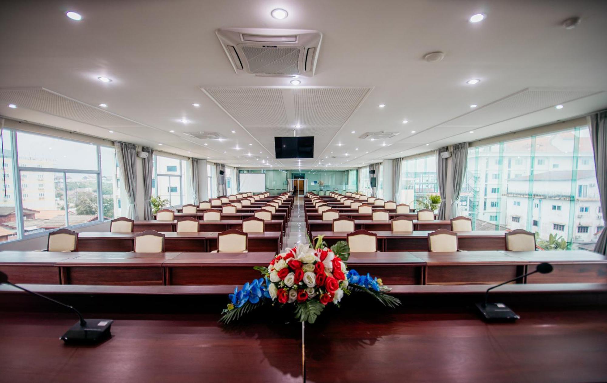 ואנג ויינג Sisombat Plaza Hotel מראה חיצוני תמונה