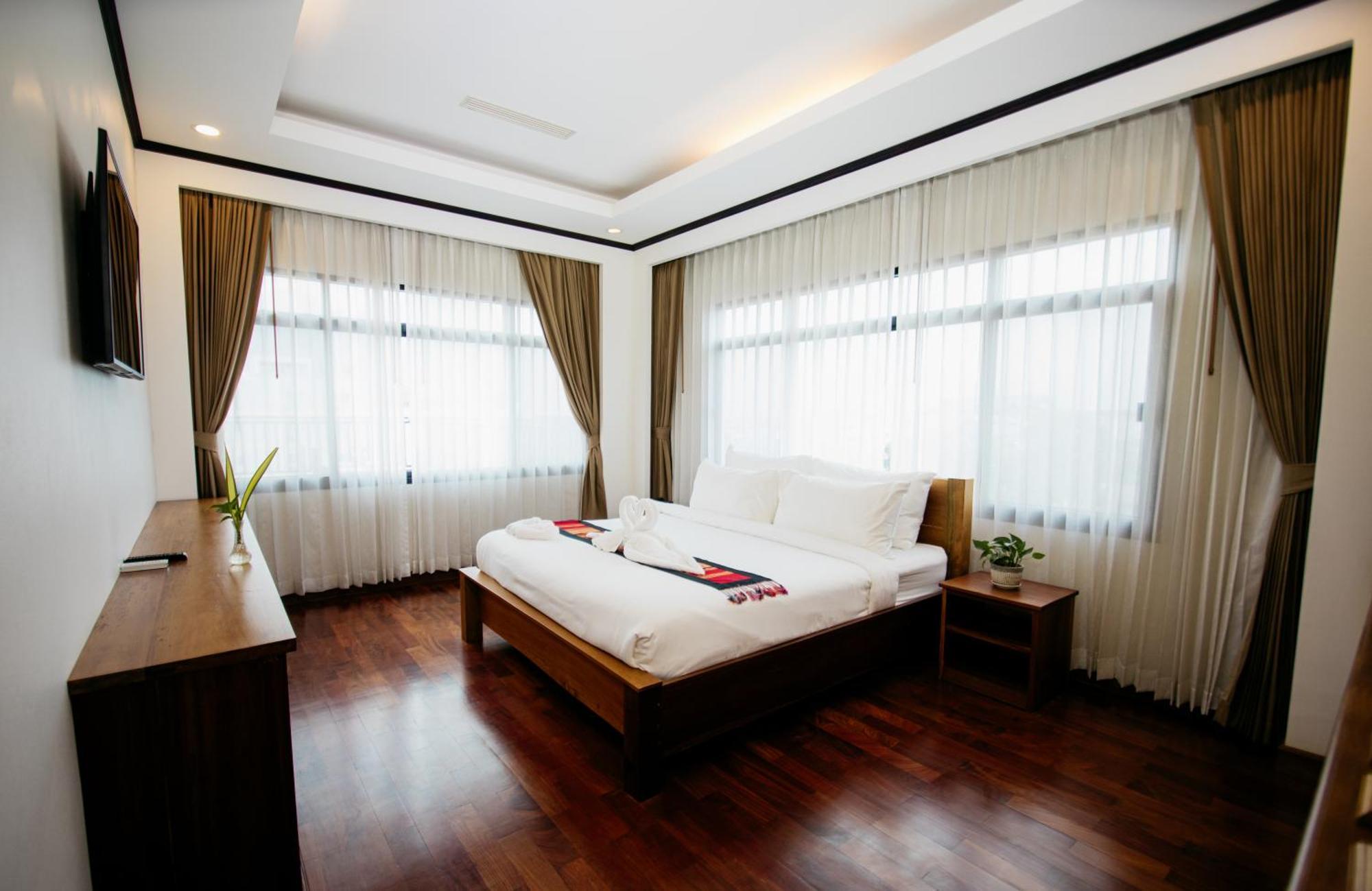 ואנג ויינג Sisombat Plaza Hotel מראה חיצוני תמונה