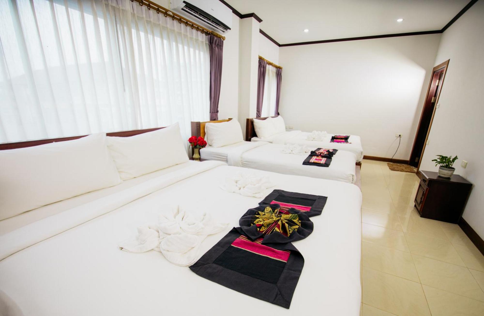 ואנג ויינג Sisombat Plaza Hotel מראה חיצוני תמונה