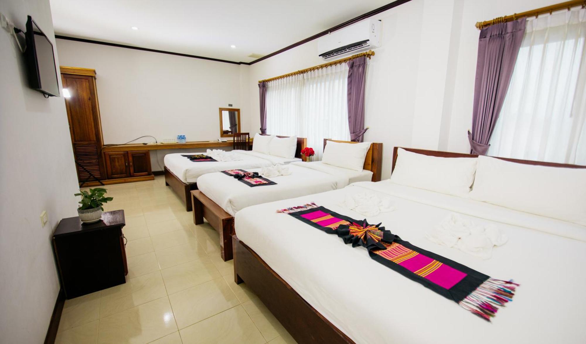 ואנג ויינג Sisombat Plaza Hotel מראה חיצוני תמונה