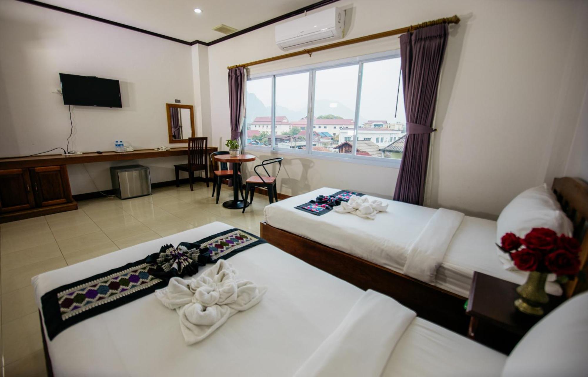 ואנג ויינג Sisombat Plaza Hotel מראה חיצוני תמונה