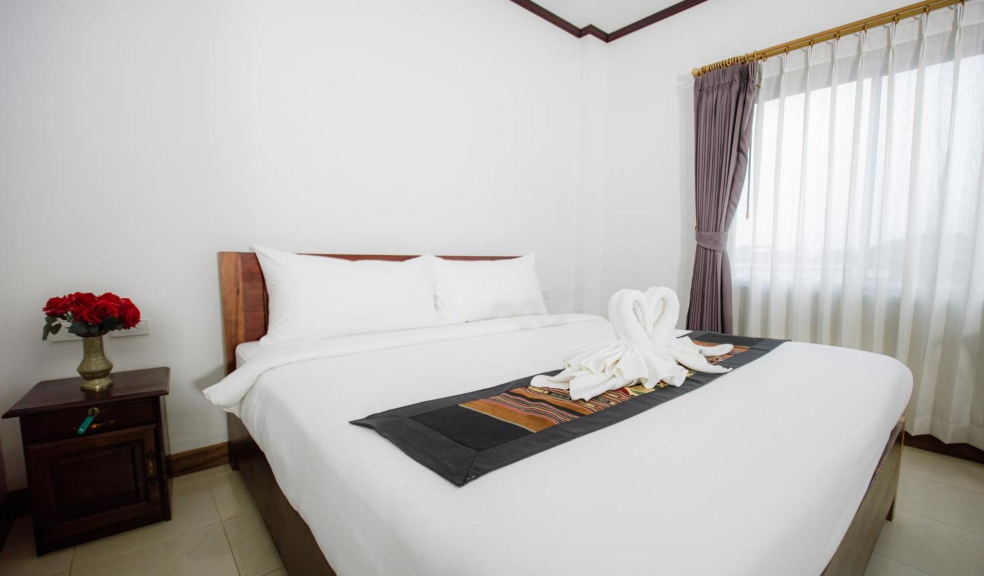 ואנג ויינג Sisombat Plaza Hotel מראה חיצוני תמונה