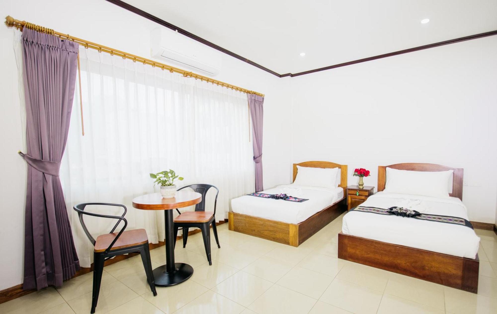 ואנג ויינג Sisombat Plaza Hotel מראה חיצוני תמונה