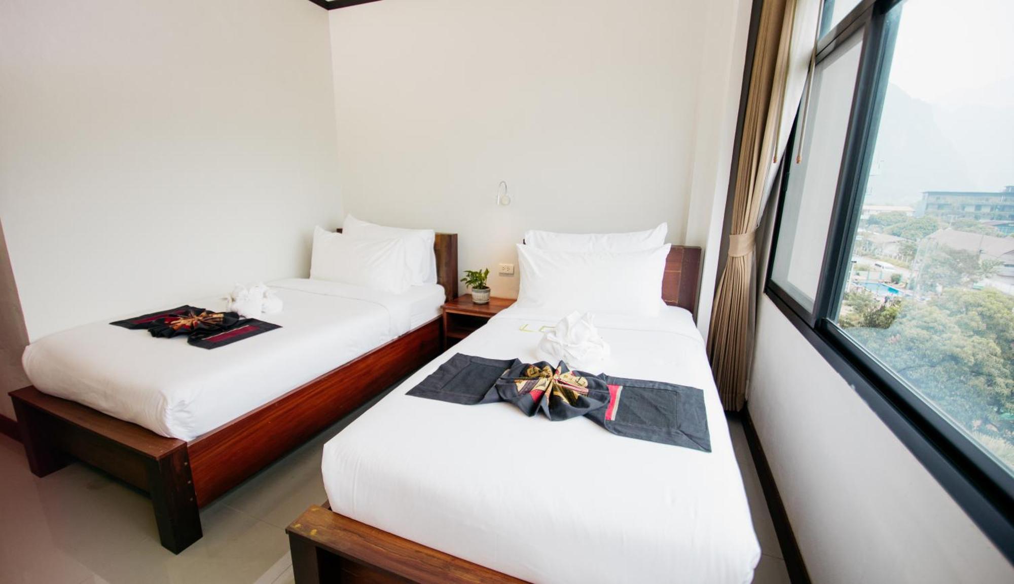 ואנג ויינג Sisombat Plaza Hotel מראה חיצוני תמונה